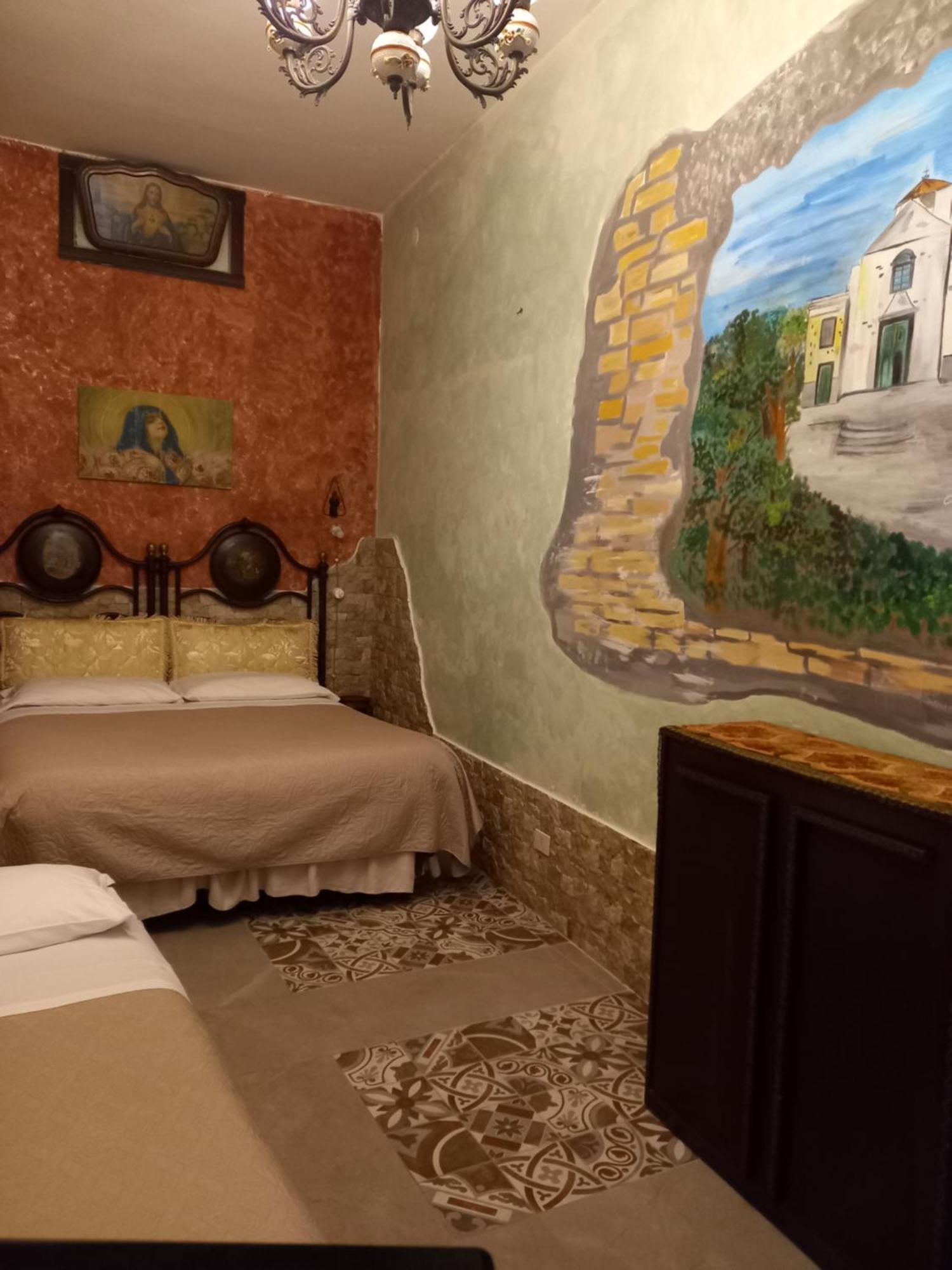 Sicilia In Miniatura "L'Atelier Dell'Etna" Bed & Breakfast Zafferana Etnea Oda fotoğraf