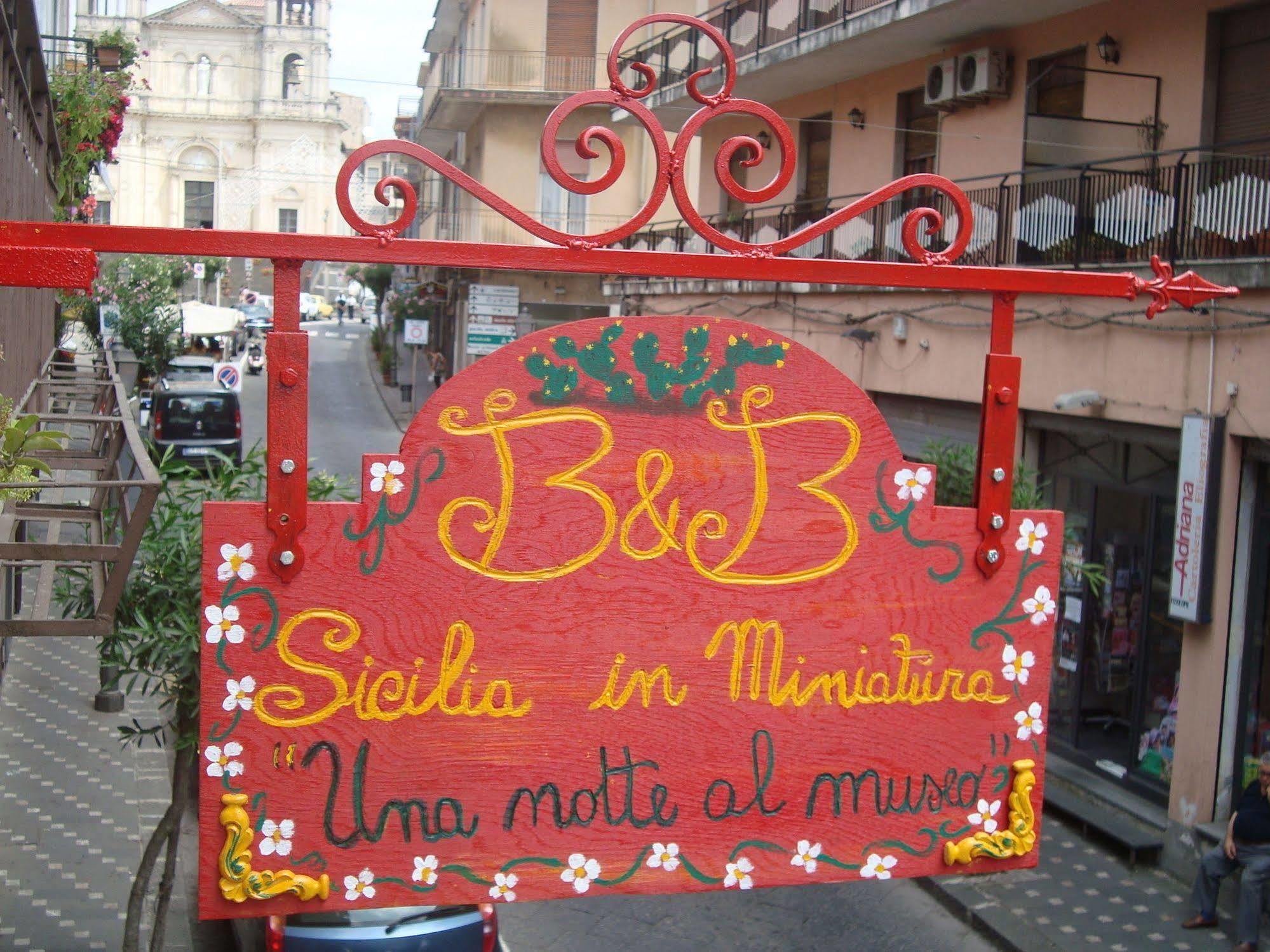 Sicilia In Miniatura "L'Atelier Dell'Etna" Bed & Breakfast Zafferana Etnea Dış mekan fotoğraf